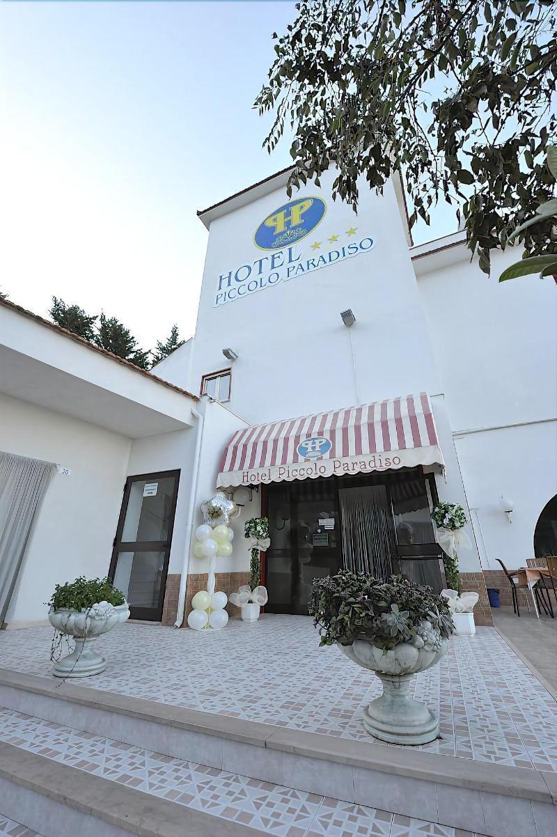 Hotel Piccolo Paradiso ペスキチ エクステリア 写真