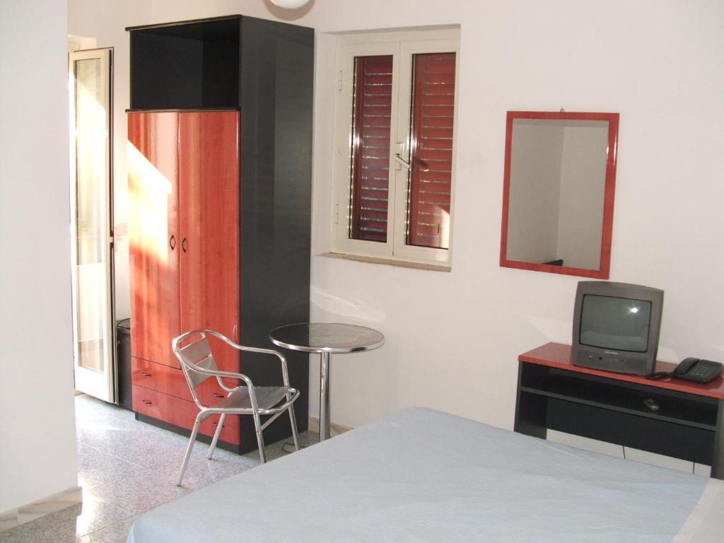 Hotel Piccolo Paradiso ペスキチ 部屋 写真