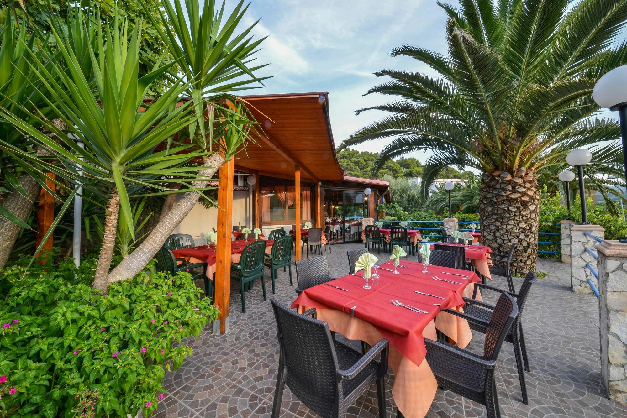 Hotel Piccolo Paradiso ペスキチ エクステリア 写真